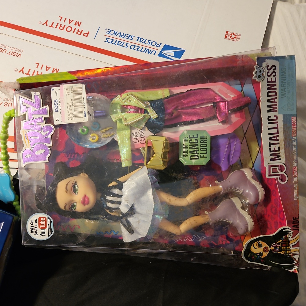 BRATZ Jade metallic madness 75.